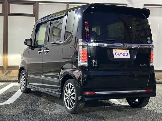 ホンダ Ｎ ＢＯＸ カスタム G ターボ Lパッケージ 東京都 2015(平27)年 7万km スマートブラック (株)IDOMが運営する【じしゃロン国分寺店】の自社ローン対象車両になります。こちらは現金ご利用時の価格です。自社ローンご希望の方は別途その旨お申付け下さい。/純正ナビ(地図SDカードなし)/両側パワースライドドア/バックカメラ/クルーズコントロール/ステアリングスイッチ/パドルシフト/スマートキー/純正アルミホイール/プッシュスタート