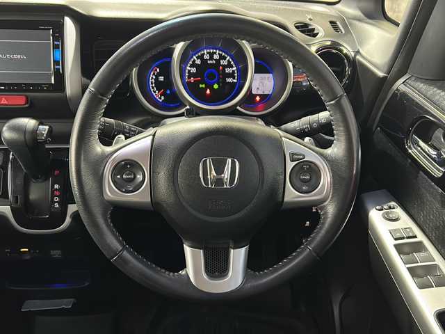 ホンダ Ｎ ＢＯＸ カスタム G ターボ Lパッケージ 東京都 2015(平27)年 7万km スマートブラック (株)IDOMが運営する【じしゃロン国分寺店】の自社ローン対象車両になります。こちらは現金ご利用時の価格です。自社ローンご希望の方は別途その旨お申付け下さい。/純正ナビ(地図SDカードなし)/両側パワースライドドア/バックカメラ/クルーズコントロール/ステアリングスイッチ/パドルシフト/スマートキー/純正アルミホイール/プッシュスタート