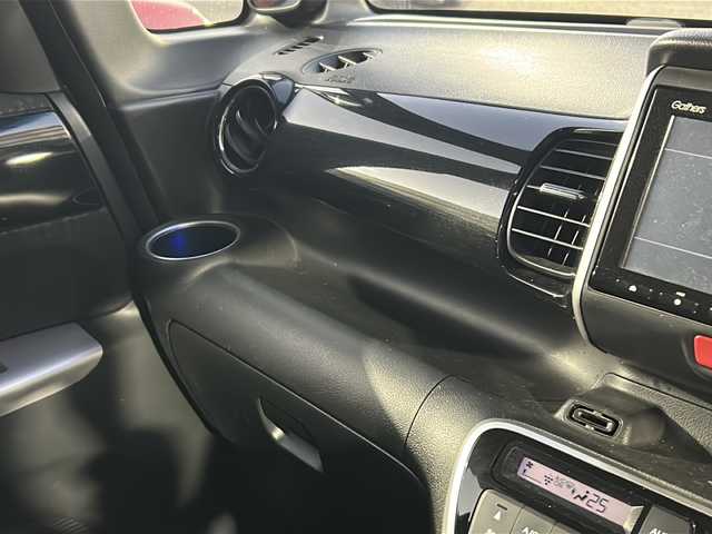 ホンダ Ｎ ＢＯＸ カスタム G ターボ Lパッケージ 東京都 2015(平27)年 7万km スマートブラック (株)IDOMが運営する【じしゃロン国分寺店】の自社ローン対象車両になります。こちらは現金ご利用時の価格です。自社ローンご希望の方は別途その旨お申付け下さい。/純正ナビ(地図SDカードなし)/両側パワースライドドア/バックカメラ/クルーズコントロール/ステアリングスイッチ/パドルシフト/スマートキー/純正アルミホイール/プッシュスタート