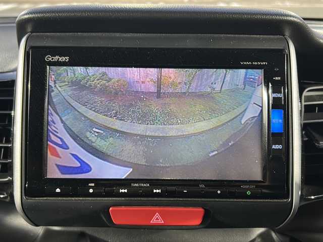 ホンダ Ｎ ＢＯＸ カスタム G ターボ Lパッケージ 東京都 2015(平27)年 7万km スマートブラック (株)IDOMが運営する【じしゃロン国分寺店】の自社ローン対象車両になります。こちらは現金ご利用時の価格です。自社ローンご希望の方は別途その旨お申付け下さい。/純正ナビ(地図SDカードなし)/両側パワースライドドア/バックカメラ/クルーズコントロール/ステアリングスイッチ/パドルシフト/スマートキー/純正アルミホイール/プッシュスタート