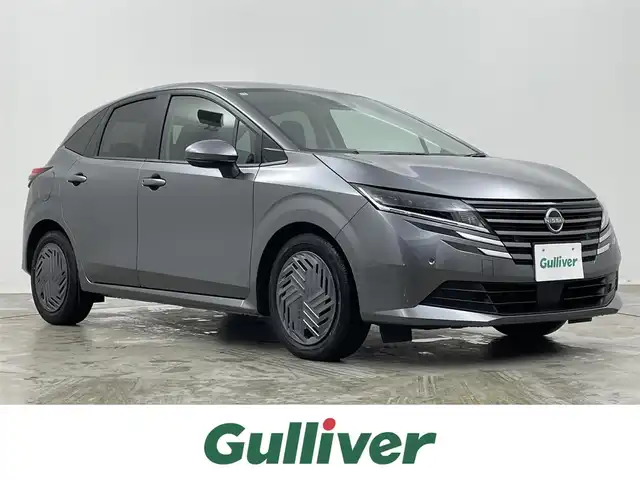 日産 ノート X 埼玉県 2024(令6)年 0.7万km ダークメタルグレー ワンオーナー/純正9インチナビ/フルセグTV　BT　HDMI/インテリジェントエマージェンシーブレーキ/バックカメラ/ハイビームアシスト/コーナーセンサー/電動格納式ドアミラー/LEDオートライト/純正フロアマット/３眼LEDオートライト/プッシュスタート/スマートキー/スペアキー