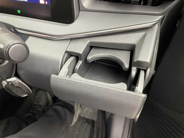 日産 ノート X 埼玉県 2024(令6)年 0.7万km ダークメタルグレー ワンオーナー/純正9インチナビ/フルセグTV　BT　HDMI/インテリジェントエマージェンシーブレーキ/バックカメラ/ハイビームアシスト/コーナーセンサー/電動格納式ドアミラー/LEDオートライト/純正フロアマット/３眼LEDオートライト/プッシュスタート/スマートキー/スペアキー