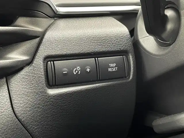 日産 ノート X 埼玉県 2024(令6)年 0.7万km ダークメタルグレー ワンオーナー/純正9インチナビ/フルセグTV　BT　HDMI/インテリジェントエマージェンシーブレーキ/バックカメラ/ハイビームアシスト/コーナーセンサー/電動格納式ドアミラー/LEDオートライト/純正フロアマット/３眼LEDオートライト/プッシュスタート/スマートキー/スペアキー