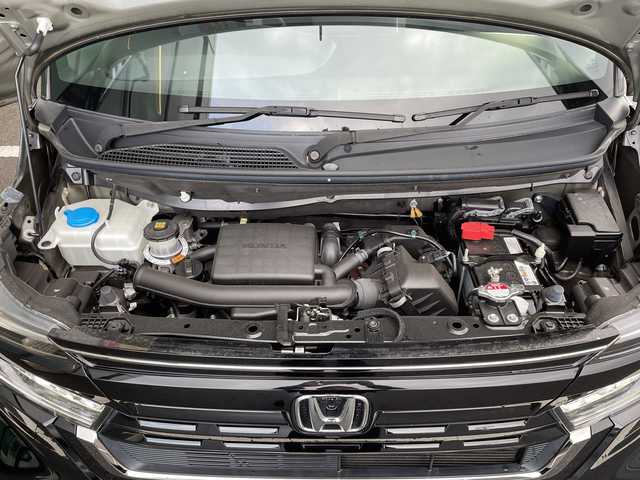 ホンダ Ｎ ＢＯＸ カスタム L スタイル+ブラック 福岡県 2022(令4)年 3.1万km クリスタルブラックパール 純正ナビ/【CD.Bluetooth.USB】/バックカメラ/ホンダセンシング/●衝突軽減ブレーキ（CMBS）/●誤発進抑制機能/●歩行者事故低減ステアリング/●路外逸脱抑制機能/●渋滞追従機能付アダプティブクルーズコントロール（ACC）/●車線維持支援システム（LKAS）/●先行車発進お知らせ機能/●標識認識機能/●後方誤発進抑制機能/●オートハイビーム/ビルトインETC/クリアランスソナー/両側電動スライドドア/前席シートヒーター/LEDヘッドライト/オートライト/ステアリングスイッチ/電子パーキング/ブレーキホールド