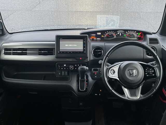 ホンダ Ｎ ＢＯＸ カスタム L スタイル+ブラック 福岡県 2022(令4)年 3.1万km クリスタルブラックパール 純正ナビ/【CD.Bluetooth.USB】/バックカメラ/ホンダセンシング/●衝突軽減ブレーキ（CMBS）/●誤発進抑制機能/●歩行者事故低減ステアリング/●路外逸脱抑制機能/●渋滞追従機能付アダプティブクルーズコントロール（ACC）/●車線維持支援システム（LKAS）/●先行車発進お知らせ機能/●標識認識機能/●後方誤発進抑制機能/●オートハイビーム/ビルトインETC/クリアランスソナー/両側電動スライドドア/前席シートヒーター/LEDヘッドライト/オートライト/ステアリングスイッチ/電子パーキング/ブレーキホールド