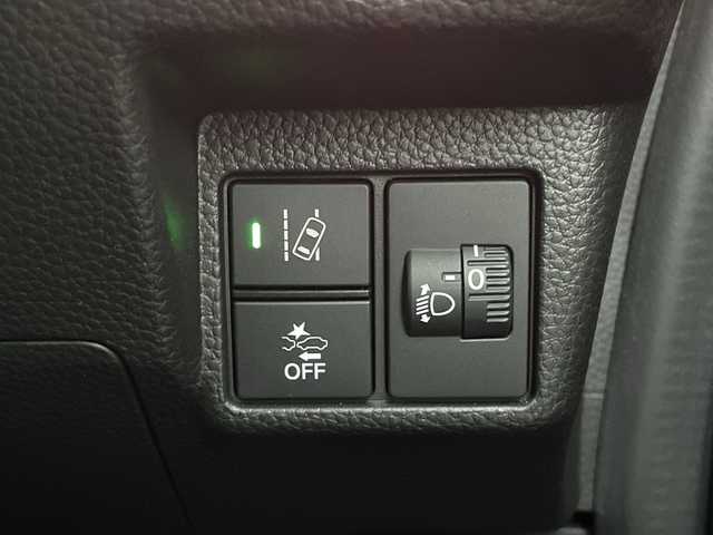 ホンダ Ｎ ＢＯＸ カスタム L スタイル+ブラック 福岡県 2022(令4)年 3.1万km クリスタルブラックパール 純正ナビ/【CD.Bluetooth.USB】/バックカメラ/ホンダセンシング/●衝突軽減ブレーキ（CMBS）/●誤発進抑制機能/●歩行者事故低減ステアリング/●路外逸脱抑制機能/●渋滞追従機能付アダプティブクルーズコントロール（ACC）/●車線維持支援システム（LKAS）/●先行車発進お知らせ機能/●標識認識機能/●後方誤発進抑制機能/●オートハイビーム/ビルトインETC/クリアランスソナー/両側電動スライドドア/前席シートヒーター/LEDヘッドライト/オートライト/ステアリングスイッチ/電子パーキング/ブレーキホールド