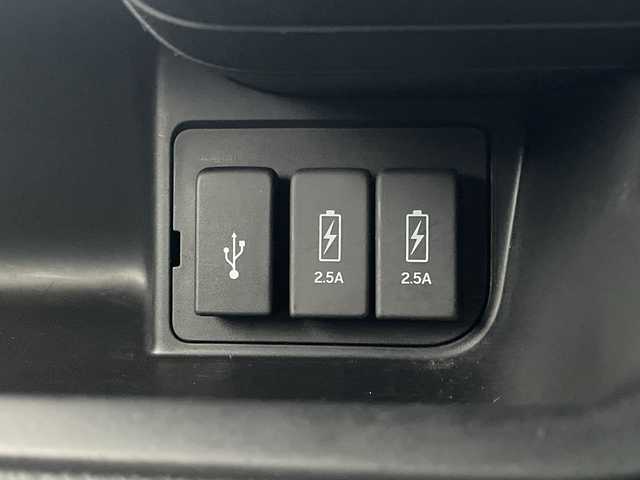 ホンダ Ｎ ＢＯＸ カスタム L スタイル+ブラック 福岡県 2022(令4)年 3.1万km クリスタルブラックパール 純正ナビ/【CD.Bluetooth.USB】/バックカメラ/ホンダセンシング/●衝突軽減ブレーキ（CMBS）/●誤発進抑制機能/●歩行者事故低減ステアリング/●路外逸脱抑制機能/●渋滞追従機能付アダプティブクルーズコントロール（ACC）/●車線維持支援システム（LKAS）/●先行車発進お知らせ機能/●標識認識機能/●後方誤発進抑制機能/●オートハイビーム/ビルトインETC/クリアランスソナー/両側電動スライドドア/前席シートヒーター/LEDヘッドライト/オートライト/ステアリングスイッチ/電子パーキング/ブレーキホールド