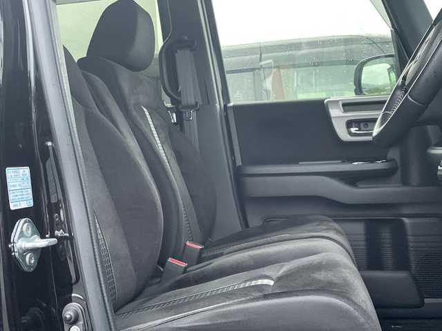 ホンダ Ｎ ＢＯＸ カスタム L スタイル+ブラック 福岡県 2022(令4)年 3.1万km クリスタルブラックパール 純正ナビ/【CD.Bluetooth.USB】/バックカメラ/ホンダセンシング/●衝突軽減ブレーキ（CMBS）/●誤発進抑制機能/●歩行者事故低減ステアリング/●路外逸脱抑制機能/●渋滞追従機能付アダプティブクルーズコントロール（ACC）/●車線維持支援システム（LKAS）/●先行車発進お知らせ機能/●標識認識機能/●後方誤発進抑制機能/●オートハイビーム/ビルトインETC/クリアランスソナー/両側電動スライドドア/前席シートヒーター/LEDヘッドライト/オートライト/ステアリングスイッチ/電子パーキング/ブレーキホールド