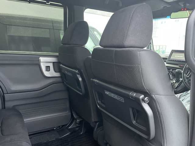 ホンダ Ｎ ＢＯＸ カスタム L スタイル+ブラック 福岡県 2022(令4)年 3.1万km クリスタルブラックパール 純正ナビ/【CD.Bluetooth.USB】/バックカメラ/ホンダセンシング/●衝突軽減ブレーキ（CMBS）/●誤発進抑制機能/●歩行者事故低減ステアリング/●路外逸脱抑制機能/●渋滞追従機能付アダプティブクルーズコントロール（ACC）/●車線維持支援システム（LKAS）/●先行車発進お知らせ機能/●標識認識機能/●後方誤発進抑制機能/●オートハイビーム/ビルトインETC/クリアランスソナー/両側電動スライドドア/前席シートヒーター/LEDヘッドライト/オートライト/ステアリングスイッチ/電子パーキング/ブレーキホールド