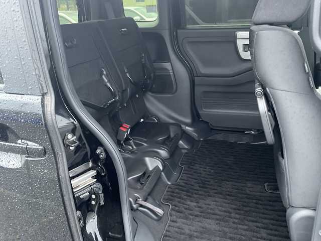 ホンダ Ｎ ＢＯＸ カスタム L スタイル+ブラック 福岡県 2022(令4)年 3.1万km クリスタルブラックパール 純正ナビ/【CD.Bluetooth.USB】/バックカメラ/ホンダセンシング/●衝突軽減ブレーキ（CMBS）/●誤発進抑制機能/●歩行者事故低減ステアリング/●路外逸脱抑制機能/●渋滞追従機能付アダプティブクルーズコントロール（ACC）/●車線維持支援システム（LKAS）/●先行車発進お知らせ機能/●標識認識機能/●後方誤発進抑制機能/●オートハイビーム/ビルトインETC/クリアランスソナー/両側電動スライドドア/前席シートヒーター/LEDヘッドライト/オートライト/ステアリングスイッチ/電子パーキング/ブレーキホールド