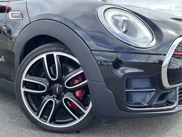 ＭＩＮＩ ミニ クラブマン ジョンクーパーワークス 佐賀県 2017(平29)年 6.4万km ミッドナイト・ブラック・メタリック 純正メモリナビゲーション/Bluetooth　AM　FM　USB/インナーミラー一体型ETC/社外前後ドライブレコーダー/バックカメラ/レーダークルーズコントロール/ハーフレザーシート/前席シートヒーター/革巻きステアリング/ステアリングリモコン/パドルシフト/ドアバイザー/社外フロアマット/スペアキー1本/純正LEDヘッドライト/純正19インチアルミホイール/　