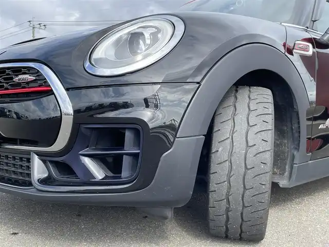 ＭＩＮＩ ミニ クラブマン ジョンクーパーワークス 佐賀県 2017(平29)年 6.4万km ミッドナイト・ブラック・メタリック 純正メモリナビゲーション/Bluetooth　AM　FM　USB/インナーミラー一体型ETC/社外前後ドライブレコーダー/バックカメラ/レーダークルーズコントロール/ハーフレザーシート/前席シートヒーター/革巻きステアリング/ステアリングリモコン/パドルシフト/ドアバイザー/社外フロアマット/スペアキー1本/純正LEDヘッドライト/純正19インチアルミホイール/　
