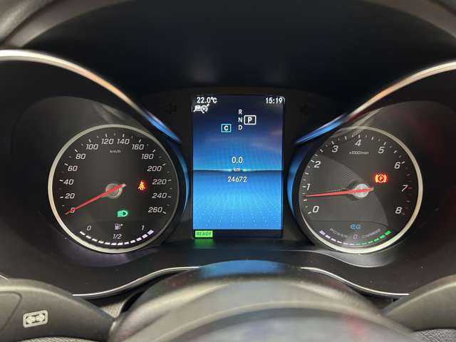 メルセデス・ベンツ Ｃ２００ ステーションワゴン アバンギャルドAMGライン 千葉県 2018(平30)年 2.5万km モハーベシルバー ＡＣＣ　/黒革シート　/ナビ　/ＴＶ　/Ｂｌｕｅｔｏｏｔｈ接続　/Ｂカメラ　/シートヒーター　/電動シート　/電動リアゲート　/ＬＥＤヘッドライト　/オートハイビーム　/衝突軽減Ｂ　/ＢＳＭ　/ＬＫＡ　/ＥＴＣ　/禁煙車