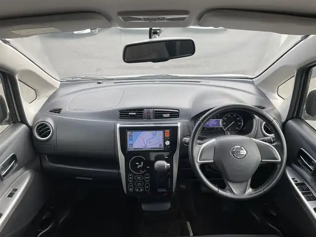 日産 デイズ ハイウェイスターX 和歌山県 2014(平26)年 4.7万km ホワイトパール (株)IDOMが運営する【じしゃロン和歌山店】の自社ローン専用車両になります。こちらは現金またはオートローンご利用時の価格です。自社ローンご希望の方は別途その旨お申付け下さい/純正SDフルセグナビ/スタッドレスタイヤ積載/バックカメラ/ETC/防眩ミラー/フロアマット/シガーソケット/LEDヘッドライト/フォグランプ/ウィンカーミラー/電格ミラー/ドアバイザー/スペアキー×１