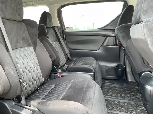 トヨタ アルファード S Aパッケージ 石川県 2019(令1)年 5.1万km ブラック 純正9型ナビ /フルセグTV /バックカメラ /フリップダウンモニター /LEDヘッドライト /ETC /レーダークルーズ /トヨタセーフティセンス /純正アルミホイール /スマートキー /プッシュスタート /電動ミラー /デジタルミラー /ブラインドスポットモニター /レーンキープアシスト /オートエアコン