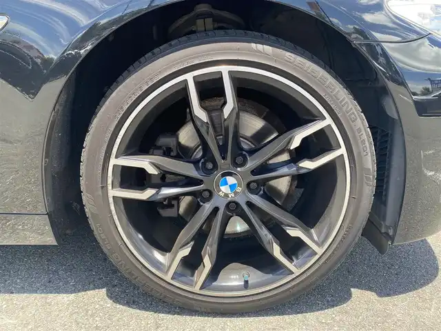 ＢＭＷ ５２３ｉ ツーリング 福岡県 2010(平22)年 11.8万km 黒 ・純正ナビ/CD/DVD/BT/HDD/AUX/フルセグTV/・バックカメラ/・ブラックレザーシート/・前席パワーシート/シートヒーター/・D席メモリーシート/・Rサンシェード/・電動パーキング/・AUTO HOLD/・電動テレスコピック/・スマートキー/・ビルトインETC/・純正19インチAW/・HID AUTOヘッドライト/・SPORT/NORMAL走行モード/・保証書/取扱説明書
