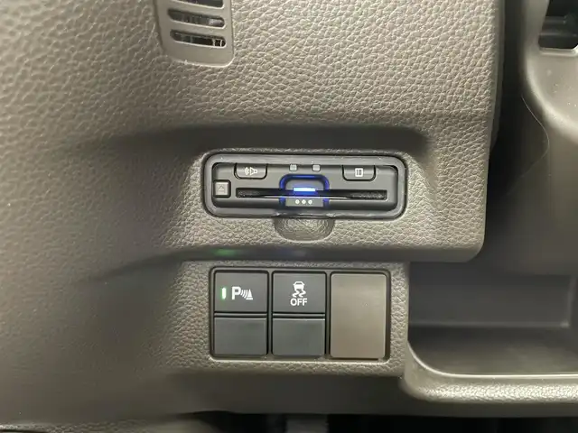 ホンダ Ｎ ＢＯＸ L 大分県 2021(令3)年 3万km クリスタルブラックパール 純正ナビ　/（フルセグ/CD/DVD/Bluetooth）/ホンダセンシング/オートハイビーム/レーダークルーズコントロール/バックカメラ/ETC/前後ドライブレコーダー/シートヒーター/ステアリングスイッチ/スマートキー・プッシュスタート