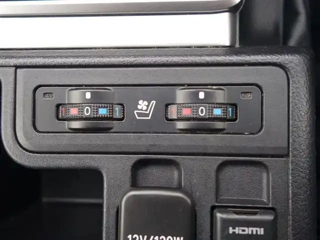 トヨタ ランドクルーザー プラド TX Lパッケージ 山形県 2018(平30)年 9.9万km ブラック 4WD/衝突被害軽減システム/純正SDナビ/　　【CD DVD BT フルセグ USB MSV】/バックカメラ/レーダークルーズコントロール/LEDオートライト/レザーシート/パワーシート/シートエアコン/シートヒーター/17インチアルミホイール/ドライブレコーダー/コーナーセンサー/ステアリングスイッチ/MTモード付AT/純正フロアマット/スマートキー/ETC2.0