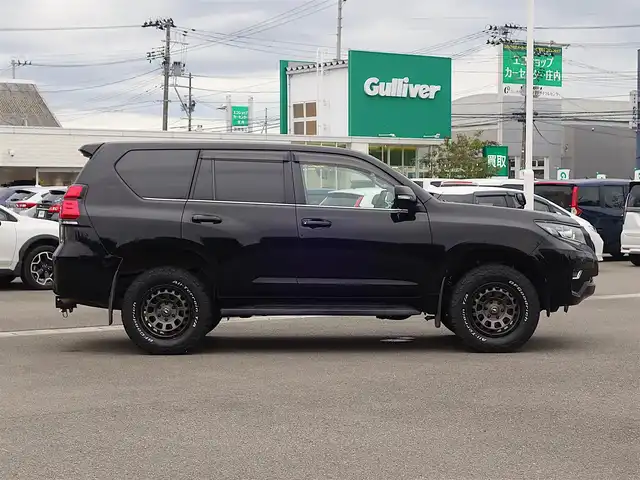 トヨタ ランドクルーザー プラド TX Lパッケージ 山形県 2018(平30)年 9.9万km ブラック 4WD/衝突被害軽減システム/純正SDナビ/　　【CD DVD BT フルセグ USB MSV】/バックカメラ/レーダークルーズコントロール/LEDオートライト/レザーシート/パワーシート/シートエアコン/シートヒーター/17インチアルミホイール/ドライブレコーダー/コーナーセンサー/ステアリングスイッチ/MTモード付AT/純正フロアマット/スマートキー/ETC2.0