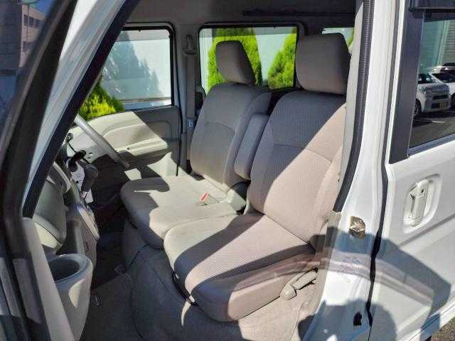 スズキ エブリィ ワゴン PZターボ スペシャル 岩手県 2019(令1)年 6.9万km パールホワイト 社外ＳＤナビ　Ｂｌｕｅｔｏｏｔｈ／ＣＤ／ＤＶＤ／フルセグＴＶ　/オートステップ　/電動格納ミラー　/両側パワースライドドア　/運転席シートヒーター　/ターボ車/４ＷＤ　/レーンキープアシスト　/フォグライト