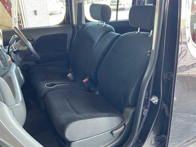 日産 キューブ 15X Vセレクション 静岡県 2016(平28)年 9.5万km ビターショコラ 純正ナビ/・FM/AM/・CD/DVD/・フルセグTV/・Bluetooth/・SD/主要装備/・ドライブレコーダー/・バックカメラ/・ＥＴＣ/・オートエアコン/・フォグランプ/・オートライト/・プッシュスタート/・ＥＣＯモード/・アイドリングストップ/・横滑り防止装置/・電格ミラー/・フルセグＴＶ/・ハロゲンヘッドライト/・純正ホイールキャップ