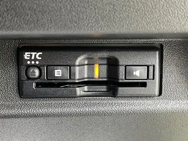 スズキ ジムニー ノマド FC 埼玉県 2025(令7)年 0.1千km ベージュ 登録済未使用車 温シート 追従走行 ETC ミラーシート コーナーセンサー オートハイビーム レーンキープアシスト ダウンヒルアシストコントロール 背面タイヤ 衝突軽減システム スマートキー