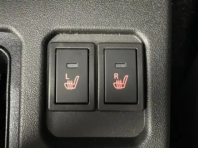 スズキ ジムニー ノマド FC 埼玉県 2025(令7)年 0.1千km ベージュ 登録済未使用車 温シート 追従走行 ETC ミラーシート コーナーセンサー オートハイビーム レーンキープアシスト ダウンヒルアシストコントロール 背面タイヤ 衝突軽減システム スマートキー