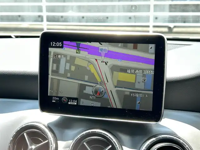 メルセデス・ベンツ ＣＬＡ１８０ Sブレイク　スポーツ 福岡県 2015(平27)年 1.4万km 白 ワンオーナー/禁煙車/純正ディーラーナビ/（Bluetooth・フルセグ・DVD・CD）/クルーズコントロール/パドルシフト/アイドリングストップ/クリアランスソナー/前席シートヒーター/ハーフレザーシート/運転席パワーシート/メモリシート/純正アルミホイール/純正フロアマット/電動パーキングブレーキ/プッシュスタート/ETC/ウィンカーミラー/保証書/取扱説明書/スペアキー×１