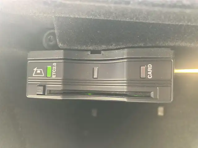 メルセデス・ベンツ Ｍ・ベンツ ＣＬＳ２２０ｄ スポーツ エクスクルーシブPKG 熊本県 2022(令4)年 4.2万km ダイヤモンドホワイト ・スマートキー/・プッシュスタート/・サンルーフ/・アクティブステアリングアシスト/・道路標識アシスト/・アクティブレーンキーピングアシスト/・アクティブブレーキアシスト/・アテンションアシスト/・信号表示/・ブラインドスポットモニター/・インテリジェントライトシステム/・クルーズコントロール(追従式)/・黒革シート/・前席パワーシート/・前席エアシート /・全席シートヒーター /・純正メモリナビ/　【Bluetooth・USB・AppleCarPlay・AndroidAuto】/・Burmesterサウンドシステム/・フルセグTV/・全方位カメラ/・ETC2.0/・ヘッドアップディスプレイ/・パワートランク/・LEDヘッドランプ/・純正マット