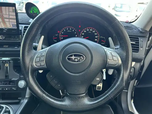 スバル レガシィ ツーリングワゴン 2．0GT 兵庫県 2006(平18)年 16.5万km サテンホワイトパール 社外ナビ/(フルセグTV/BT)/ETC/クルーズコントロール/パドルシフト/ステアリングリモコン/革巻きステアリング/リモコンキー/電動格納ミラー/純正フロアマット