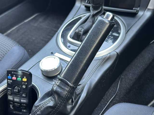 スバル レガシィ ツーリングワゴン 2．0GT 兵庫県 2006(平18)年 16.5万km サテンホワイトパール 社外ナビ/(フルセグTV/BT)/ETC/クルーズコントロール/パドルシフト/ステアリングリモコン/革巻きステアリング/リモコンキー/電動格納ミラー/純正フロアマット