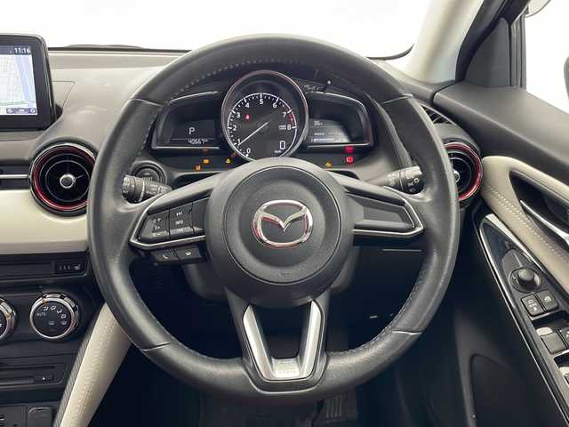 マツダ デミオ 13S ノーブルクリムゾン 愛知県 2018(平30)年 4.1万km ジェットブラックマイカ 衝突軽減システム/純正７型SDナビ/シートヒーター/フルセグ/CD/DVD/Bluetooth/バックカメラ/ヘッドアップディスプレイ/コーナーセンサー/ブラインドスポットモニター/純正アルミホイール/LEDヘッドライト/ドライブレコーダー/ETC/ステアリングスイッチ/スマートキー/プッシュスタート