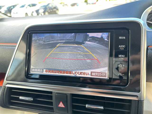 トヨタ シエンタ ハイブリッド G 神奈川県 2015(平27)年 2.8万km ホワイトパールクリスタルシャイン 純正SDナビ【NSZT-W64】/AM・FM・フルセグ・SD・MSV・Bluetoorh/バックカメラ/両側パワースライドドア/トヨタセーフティセンス/ビルトインETC/革巻きステアリング/ステアリングリモコン/前席シートヒーター/ISOFIX対応/スマートキー/LEDヘッドライト/フォグランプ