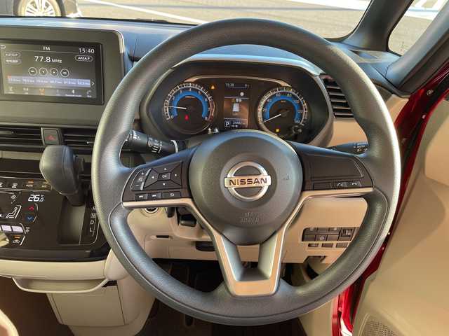 日産 ルークス X 愛知県 2022(令4)年 2.5万km スパークリングレッドM 純正ディズプレイオーディオ　ナビ機能なし/Bluetooth/ドライブレコーダー/全方位カメラ/片側パワースライド/バックカメラ/スマートキー/プッシュスタート/純正フロアマット