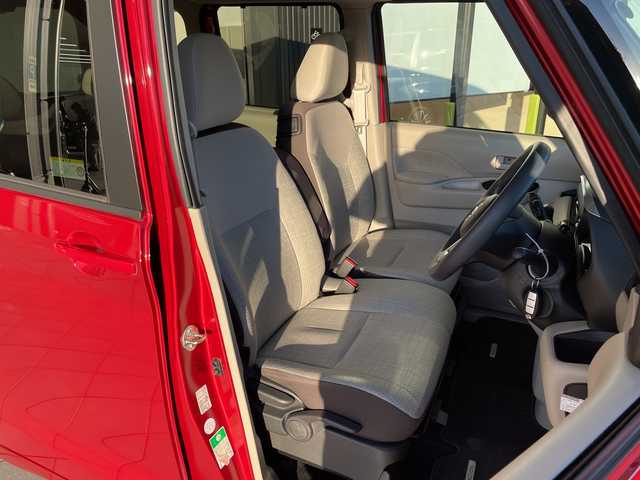 日産 ルークス X 愛知県 2022(令4)年 2.5万km スパークリングレッドM 純正ディズプレイオーディオ　ナビ機能なし/Bluetooth/ドライブレコーダー/全方位カメラ/片側パワースライド/バックカメラ/スマートキー/プッシュスタート/純正フロアマット