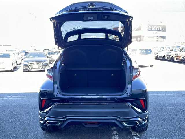 トヨタ Ｃ－ＨＲ G 徳島県 2018(平30)年 2.2万km ブラックマイカ 純正7型SDナビNSZT-W68T/（DISC/ラジオ/SD/BT/フルセグ）/バックカメラ/追従式クルーズコントロール/ブラインドスポットモニター/オートブレーキホールド/モデリスタエアロ/コーナーセンサ/LEDヘッドライト/純正18AW/ハーフレザーシート/前席シートヒーター/ナノイー/フォグライト/電動格納ミラー/ドアバイザー