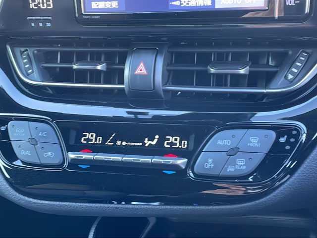 トヨタ Ｃ－ＨＲ G 徳島県 2018(平30)年 2.2万km ブラックマイカ 純正7型SDナビNSZT-W68T/（DISC/ラジオ/SD/BT/フルセグ）/バックカメラ/追従式クルーズコントロール/ブラインドスポットモニター/オートブレーキホールド/モデリスタエアロ/コーナーセンサ/LEDヘッドライト/純正18AW/ハーフレザーシート/前席シートヒーター/ナノイー/フォグライト/電動格納ミラー/ドアバイザー