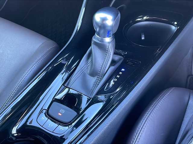 トヨタ Ｃ－ＨＲ G 徳島県 2018(平30)年 2.2万km ブラックマイカ 純正7型SDナビNSZT-W68T/（DISC/ラジオ/SD/BT/フルセグ）/バックカメラ/追従式クルーズコントロール/ブラインドスポットモニター/オートブレーキホールド/モデリスタエアロ/コーナーセンサ/LEDヘッドライト/純正18AW/ハーフレザーシート/前席シートヒーター/ナノイー/フォグライト/電動格納ミラー/ドアバイザー