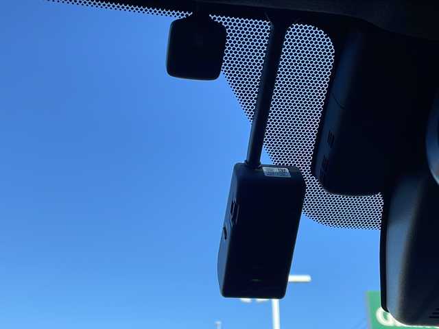 トヨタ Ｃ－ＨＲ G 徳島県 2018(平30)年 2.2万km ブラックマイカ 純正7型SDナビNSZT-W68T/（DISC/ラジオ/SD/BT/フルセグ）/バックカメラ/追従式クルーズコントロール/ブラインドスポットモニター/オートブレーキホールド/モデリスタエアロ/コーナーセンサ/LEDヘッドライト/純正18AW/ハーフレザーシート/前席シートヒーター/ナノイー/フォグライト/電動格納ミラー/ドアバイザー