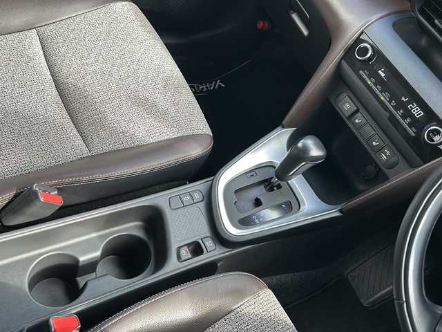 トヨタ ヤリスクロス Z 山形県 2020(令2)年 4.2万km ブラックマイカ 純正ナビ/（AM/FM/Ｂｌｕｅｔｏｏｔｈ）/トヨタセーフティセンス/バックカメラカメラ/シートヒーター/ハーフレザー/オートハイビーム/レーダークルーズコントロール/電動パーキング/プッシュスタート/オートエアコン/ＵＳＢ/ETC/LEDヘッドライト/18インチアルミホイール