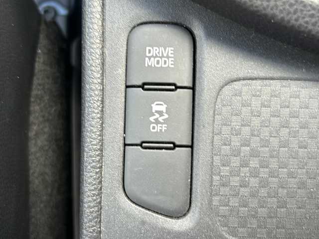 トヨタ ヤリスクロス Z 山形県 2020(令2)年 4.2万km ブラックマイカ 純正ナビ/（AM/FM/Ｂｌｕｅｔｏｏｔｈ）/トヨタセーフティセンス/バックカメラカメラ/シートヒーター/ハーフレザー/オートハイビーム/レーダークルーズコントロール/電動パーキング/プッシュスタート/オートエアコン/ＵＳＢ/ETC/LEDヘッドライト/18インチアルミホイール