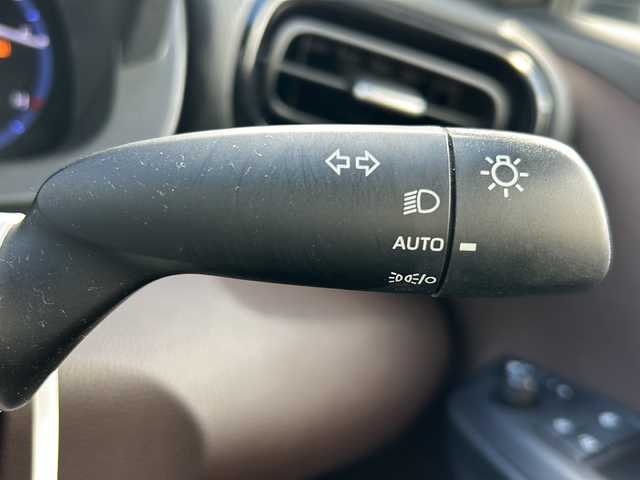 トヨタ ヤリスクロス Z 山形県 2020(令2)年 4.2万km ブラックマイカ 純正ナビ/（AM/FM/Ｂｌｕｅｔｏｏｔｈ）/トヨタセーフティセンス/バックカメラカメラ/シートヒーター/ハーフレザー/オートハイビーム/レーダークルーズコントロール/電動パーキング/プッシュスタート/オートエアコン/ＵＳＢ/ETC/LEDヘッドライト/18インチアルミホイール
