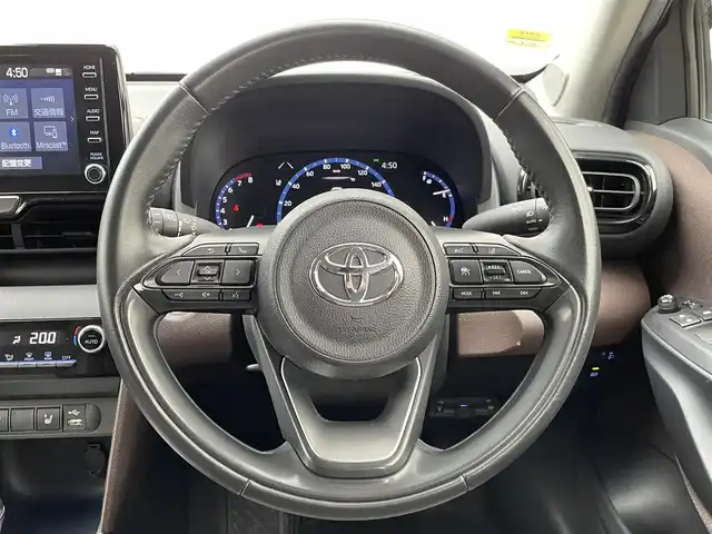 トヨタ ヤリスクロス Z 山形県 2020(令2)年 4.2万km ブラックマイカ 純正ナビ/（AM/FM/Ｂｌｕｅｔｏｏｔｈ）/トヨタセーフティセンス/バックカメラカメラ/シートヒーター/ハーフレザー/オートハイビーム/レーダークルーズコントロール/電動パーキング/プッシュスタート/オートエアコン/ＵＳＢ/ETC/LEDヘッドライト/18インチアルミホイール