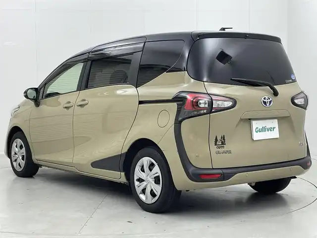トヨタ シエンタ ハイブリッド G 茨城県 2021(令3)年 2.4万km ブラックマイカ/ベージュ 2トーン 後席フリップダウンモニター/純正ナビ(NSZT-W68T)/(DVD/フルセグTV/Bluetooth/USB/MSV)/全方位カメラ/ETC/両側電動スライドドア/前席シートヒーター/横滑り防止機能/レーンアシスト/衝突軽減ブレーキ/クルーズコントロール/ステアリングヒーター