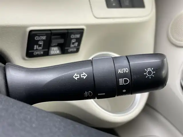 トヨタ シエンタ ハイブリッド G 茨城県 2021(令3)年 2.4万km ブラックマイカ/ベージュ 2トーン 後席フリップダウンモニター/純正ナビ(NSZT-W68T)/(DVD/フルセグTV/Bluetooth/USB/MSV)/全方位カメラ/ETC/両側電動スライドドア/前席シートヒーター/横滑り防止機能/レーンアシスト/衝突軽減ブレーキ/クルーズコントロール/ステアリングヒーター