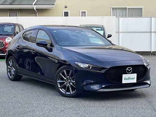 マツダ マツダ３ファストバック 15S ツーリング 愛知県 2020(令2)年 1.7万km ディープクリスタルブルーマイカ /禁煙車//前後ドライブレコーダー//アラウンドビューモニター//バック/サイド/フロント/全周囲カメラ//純正メーカーオプションナビ//フルセグTV/CD/DVD/BT/USB/HDMI//ETC//i　ACTIVESENSE//ブラインドスポットモニター//アクティブドライビングディスプレイ//スマートブレーキサポート//コーナーセンサー//横滑り防止装置//レーンキープアシスト//レーダークルーズコントロール//後側方接近車両検知//ディスタンス＆スピードアラート//ペダル操作警告//SPORTモード//電動パーキングブレーキ//オートホールド//VIEWスイッチ//プッシュスタート//MTモード付AT//アイドリングストップ//純正18インチアルミホイール//純正ゴムマット//純正オートLEDヘッドライト//アダプティブLEDヘッドライト//オートリトラクタブルウィンカーミラー//マルチリモコン//防眩ミラー//照明付バニティミラー//ISOFIX//トノカバー//ステアリングスイッチ//スマートキー//保証書/取扱説明書/ナビ説明書//ディーラー記録簿(R4.5.6.7)
