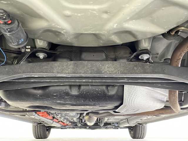 トヨタ アクア X 新潟県 2022(令4)年 4.4万km プラチナホワイトパールマイカ ディスプレイオーディオ＋ナビキット/バックカメラ/ステアリングリモコン/トヨタセーフティセンス/・プリクラッシュセーフティ/・レーダークルーズコントロール/・レーンキープアシスト/・オートマチックハイビーム/LEDオートライト/ビルトインETC/プッシュスタート/スマートキー/純正フロアマット
