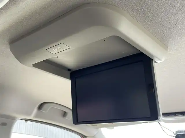 日産 セレナ ハイウェイスター 福岡県 2019(令1)年 1.2万km オレンジ プロパイロット搭載車/エマージェンシーブレーキ/側方支援/レーンキープアシスト/BSM/純正10インチナビ/（CD/DVD/SD/BT/USB/FM/AM）/フルセグTV/アラウンドビューモニター/フリップダウンモニター/ドラレコ前後2個付き/・純正が前方のみ/・社外が前後/両側パワースライド/ハンズフリースライドドア/電動パーキング/社外マット/純正アルミホイール/ドアバイザー/プッシュスタート/スペアキー1本/取説/カラーコード　EBL