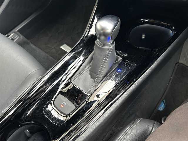 トヨタ Ｃ－ＨＲ G－T モード ネロ セーフティプラス 道東・釧路十勝 2023(令5)年 3万km ブラックマイカ ４WD/Toyota safety sence/寒冷地仕様/純正オーディオ/（BT/AM/FM）/全方位カメラ/クルーズコントロール（追従）/純正エンジンスターター/スマートキー/プッシュスタート/MTモード付AT/前後コーナーセンサー/レーンキープアシスト/ドライブレコーダー/純正フロアマット/革巻きステアリング/ステアリングスイッチ/オートライト/横滑り防止装置/純正AW夏タイヤ/社外AW冬タイヤ積込/ハーフレザーシート/保証書/取扱説明書/記録簿