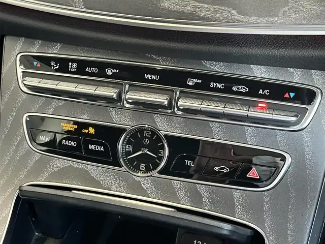 メルセデス・ベンツ ＣＬＳ４５０ 4マチック スポーツ 山形県 2018(平30)年 3万km ダイヤモンドホワイト 純正ナビ/360°カメラ/アンビエントライト/サンルーフ/パフュームアトマイザー/ベンチレーションシート/マッサージ機能/シートヒーター/革シート/アダプティブクルーズコントロール/ブラインドスポットモニター/ランバーサポート/インテリジェントライトシステム